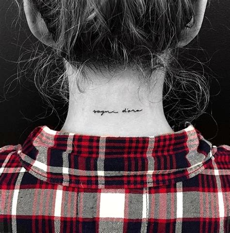 Tatuajes para la nuca mujer